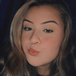 Meet your Posher, Mackenzie